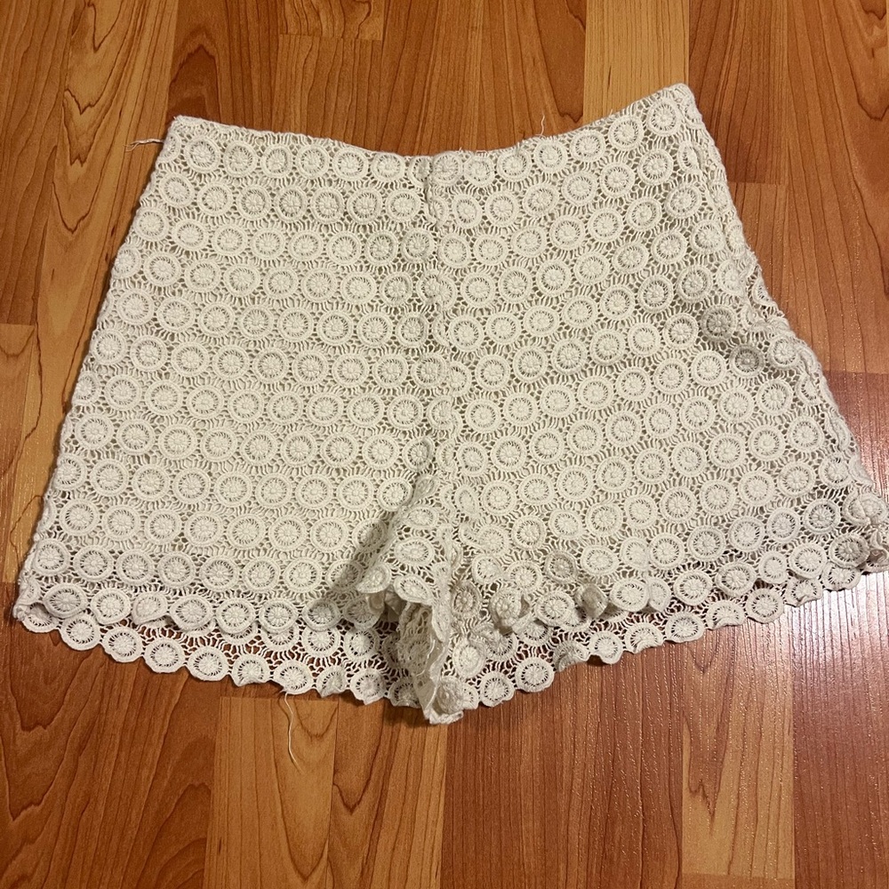 Lace shorts xs